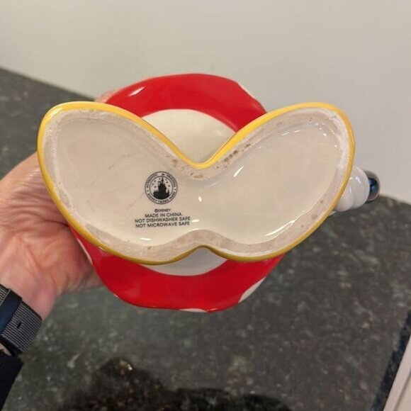 AUTHENTIC WALT DISNEY WORLD MINNIE MOUSE PORCELAIN COFFEE CUP MUG THEME Park - Picture 8 of 9